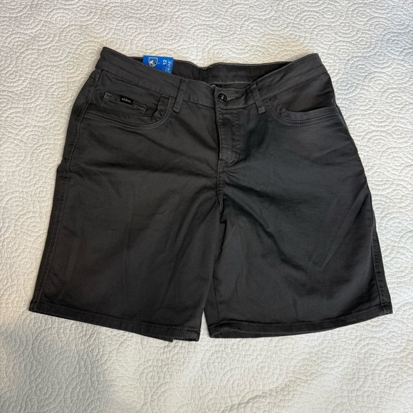 Kuhl Green Bermuda Shorts Lightweight Casual Wear - Picture 8 of 11